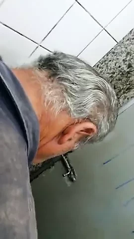 Amateur Suck in Bathroom