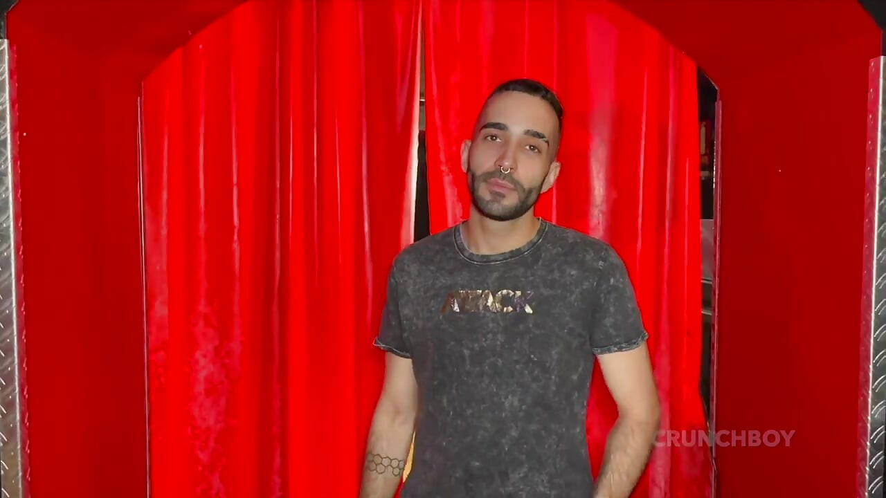 The power bottom Riddck fucked raw by top Latino