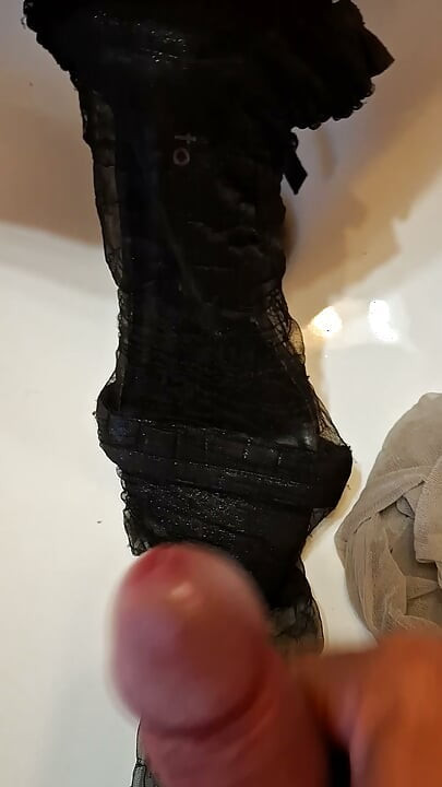 Cum on nylon and shoes