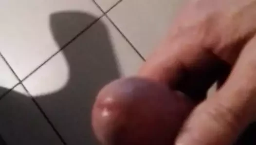 ereksiyon precum