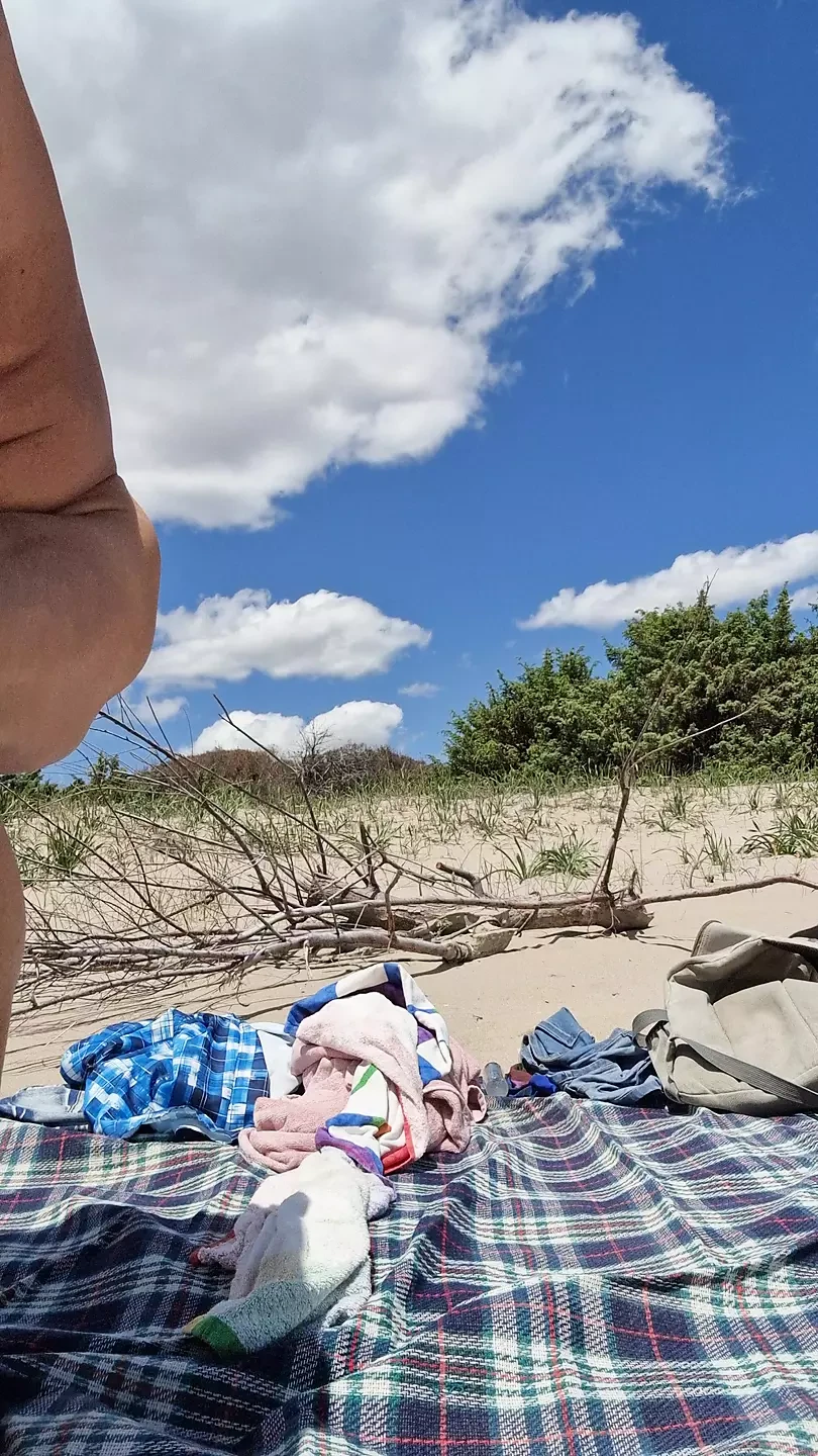 Sex Show Stripchat, Nudist Beach, Shemale and Guy, Gigi and Dave 17-05-2025, P5