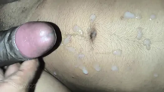 Üvey kız kardeş tatilde otel yatak odasını üvey erkek kardeşiyle sert sikişiyor