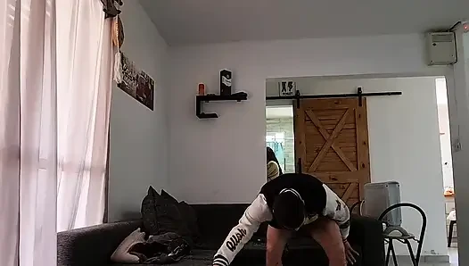 Dövmeli götlü Arjantinli bir Kolombiyalıyla sikişiyor