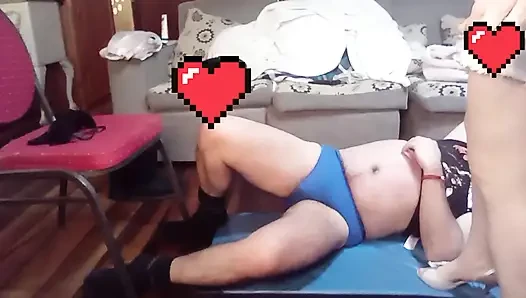 Tritt in den bauch des sklaven