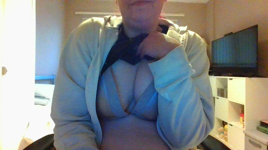 just me, Kate, flashing my boobs just for you