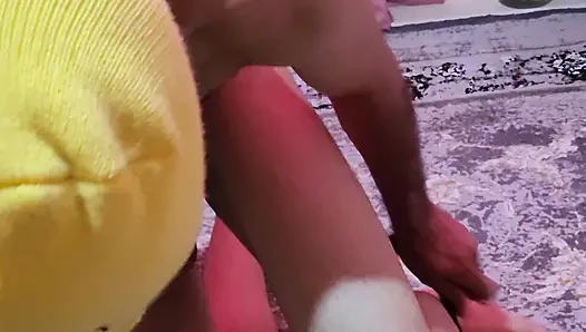 Tanrıça ayak hakimiyeti: ayakkabı yalama, çiğneme ve acımasız ezme