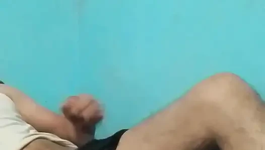 İç çamaşırlı tahrik edici mastürbasyon