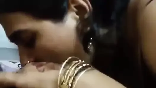 Desi Indian Bhabhi sucking cock with clear audio