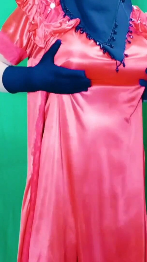 Bangladeshi sweetie bhabhi wants to spend the night with you wearing hot and sexy night dress | Clip 1