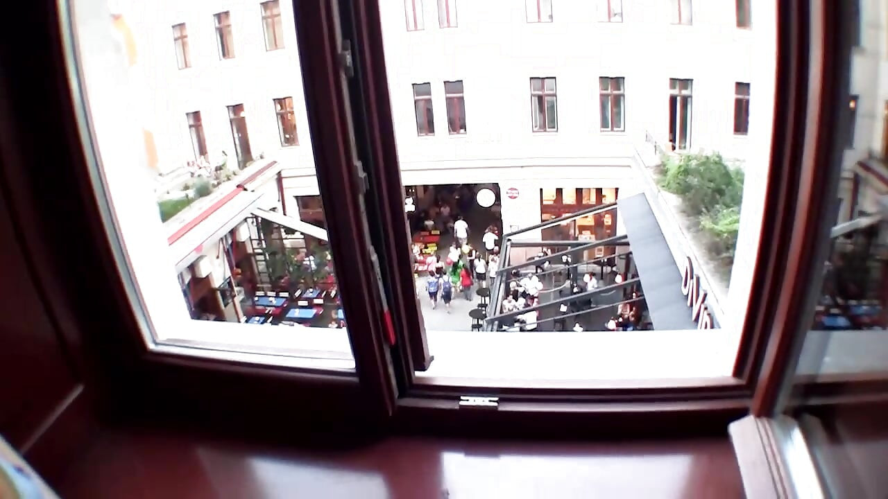 Edepsiz genç kız için büyük sert yarak