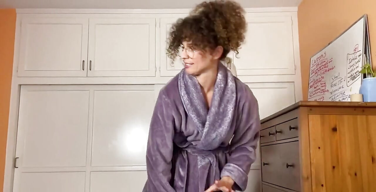 Я обнаружила, Что Vivian пыталась взять девственность моего пасынок! Ни в коем случае!! Свое я заставлю вспомнить моего пасынку