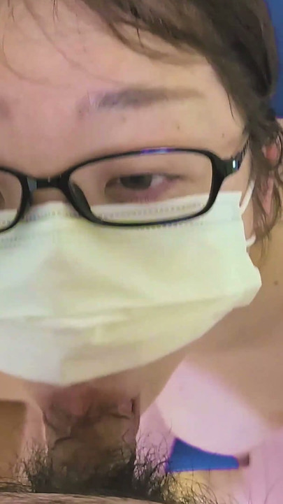 Married Woman Who Feels Pleasure From Giving a Blowjob