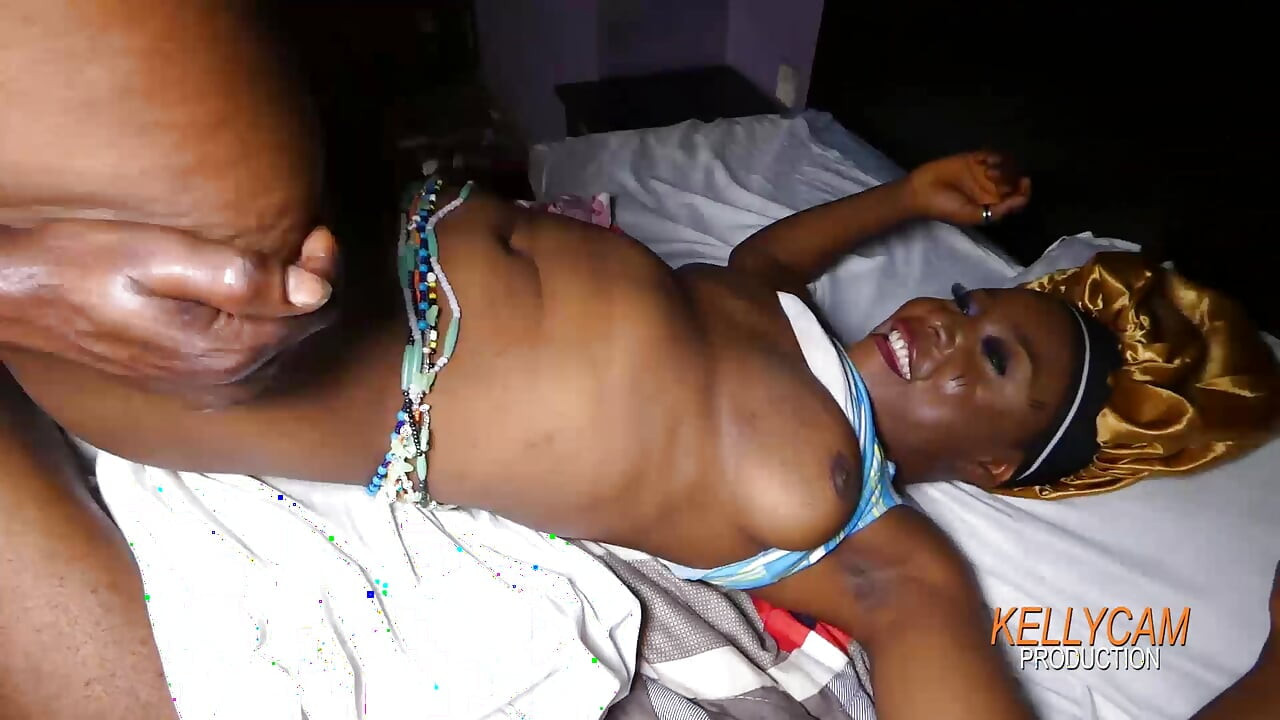 Her Squiritng Made Me Forget My Wife and Be Knacking My House Maid
