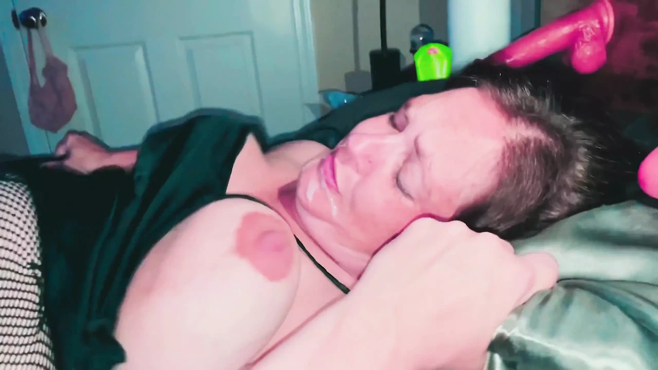 Máy bay bà già mang thai thử dvp và thích nó!