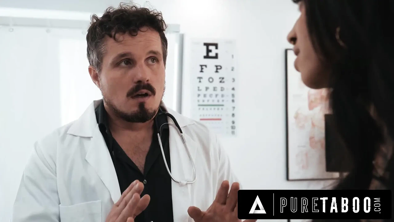 PURE TABOO 绝望的Ravyn Alexa背着丈夫去看前男友的生育医生