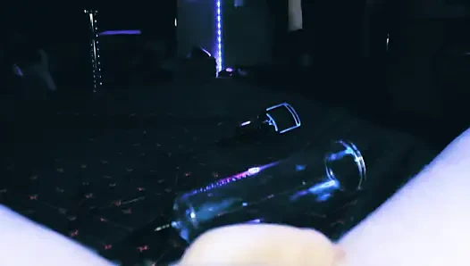 Eva si wanita domian dengan kos seksi lagi asik muasin memeknya pakai mainan seks bdsm sampai muncrat berkali-kali