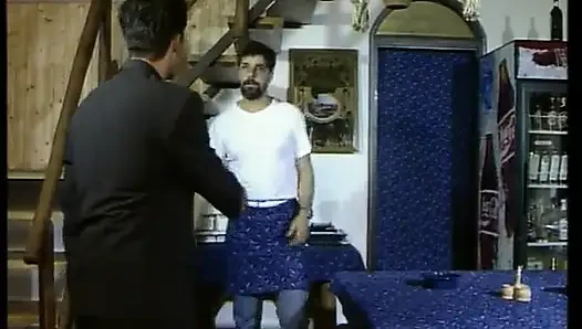 Büyük memeli Alman bayanın domaltılıp sikilmesini izle
