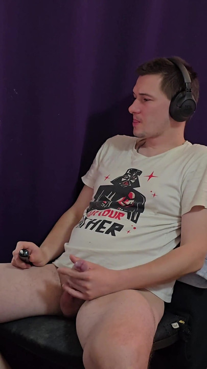 Horny Amateur Solo Masturbation - I Couldn't Resist Tasting My Own Cum After Orgasm