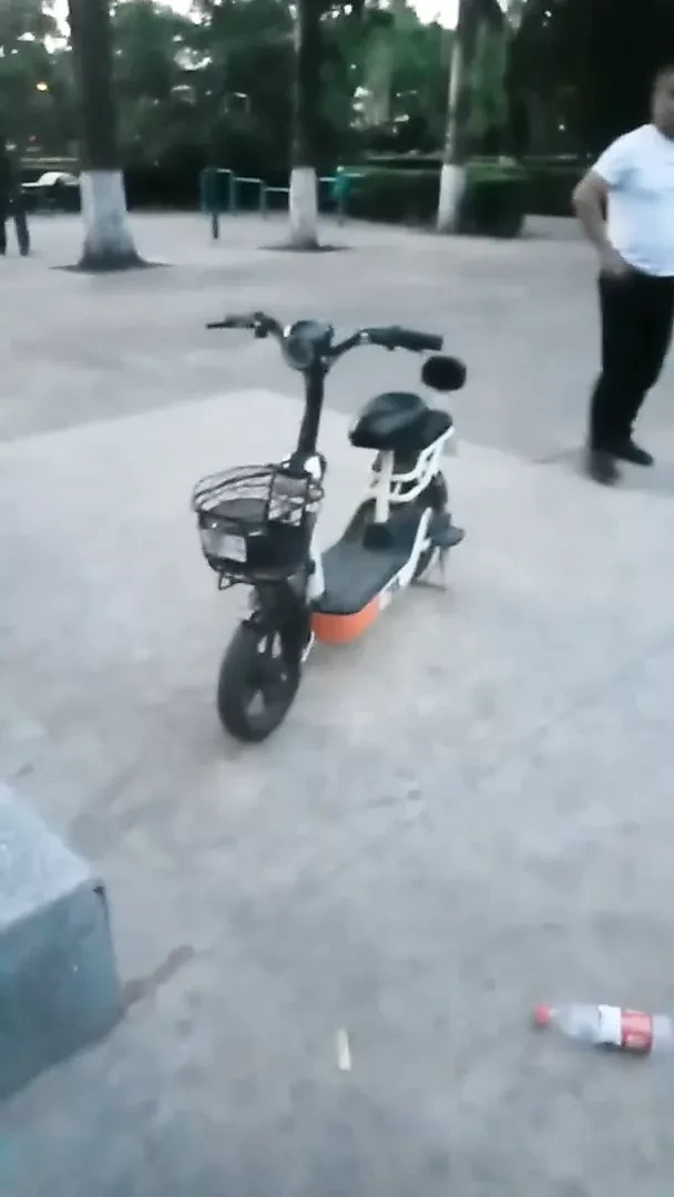 为年长的亚洲巡游很幸运