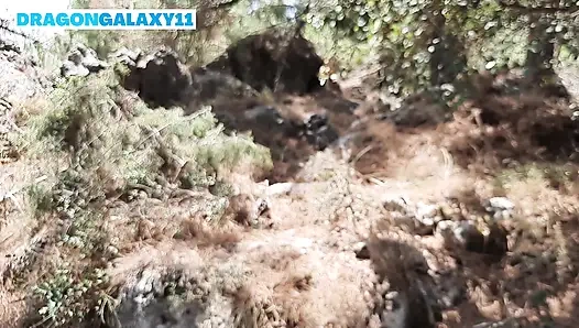 SEX IN DEN BERGEN MIT EINEM CUMSHOT IM MUND (POV)