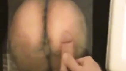Sweetinnocentwife'ın seksi kıçına boşalmak tibuted