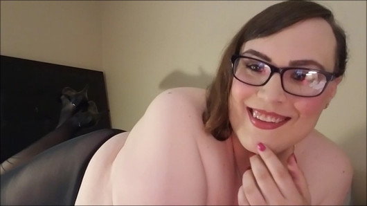 BBW trans à lunettes et bas