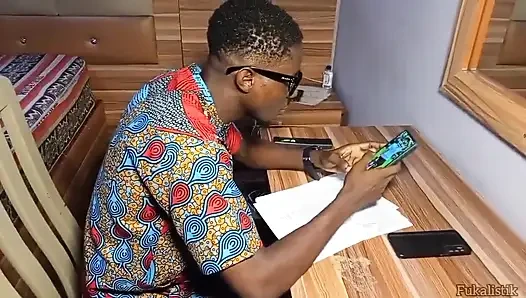 Siswi Nigeria melissa menggoda dan ngentot sama dosennya supaya lulus ujian akhir di universitas