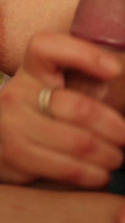 Homemade care. She shaves my hairy dick before a great handjob | Clip 3