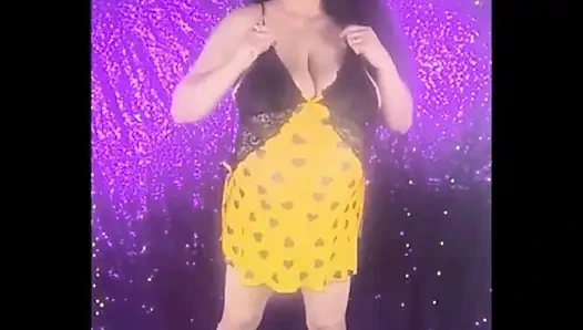 Bts-pembe ve sarı gecelikler