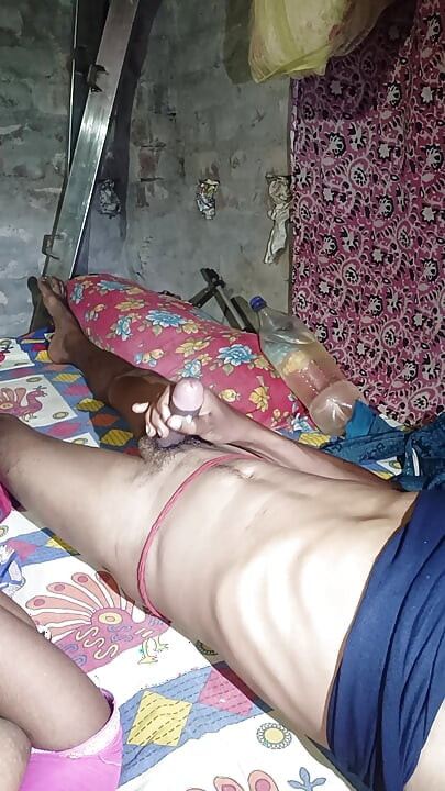 Indian hot man pani girne wala