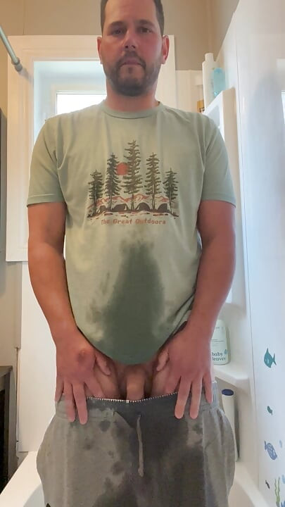Pee sweatpants