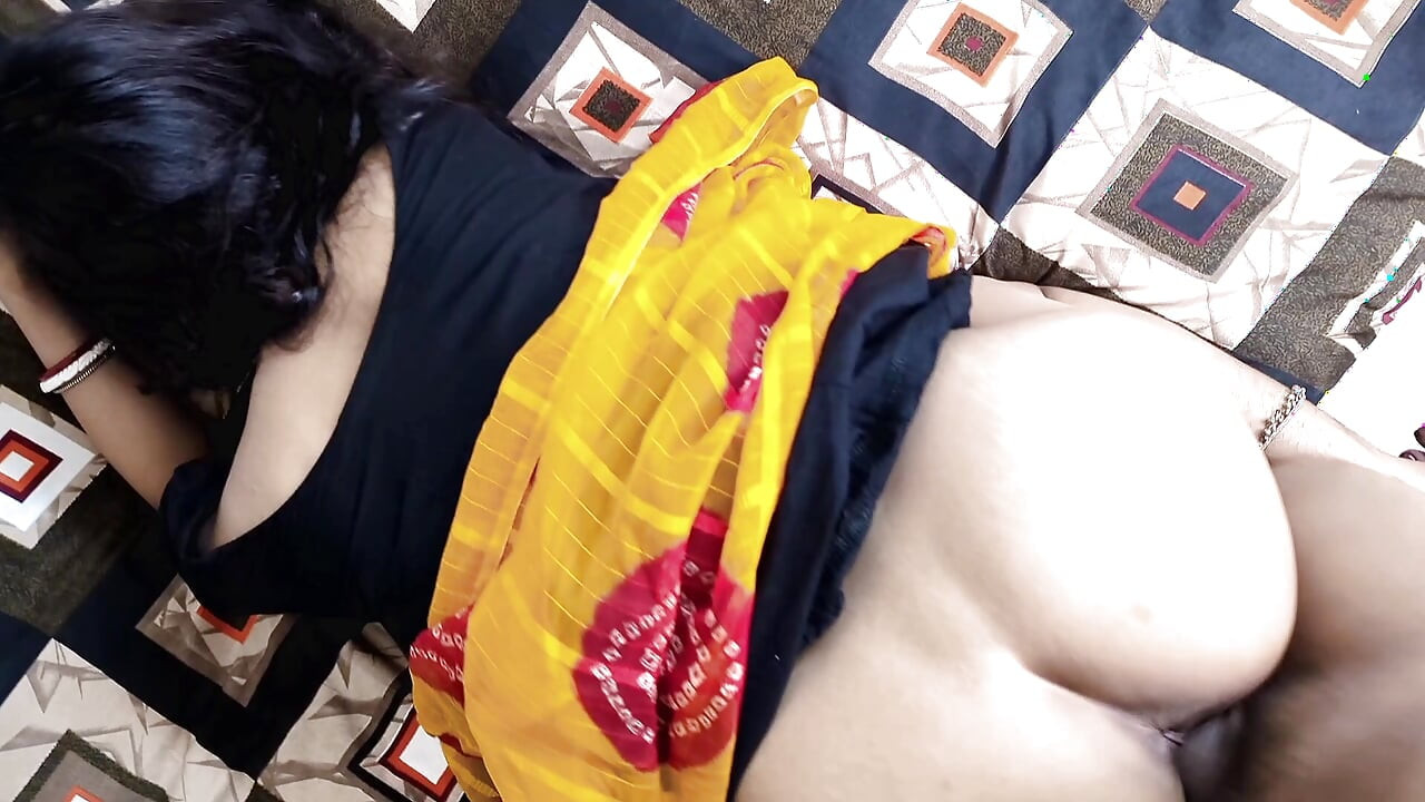 Quente Rina bhabi curtindo foda hardcore com seu ex-namorado