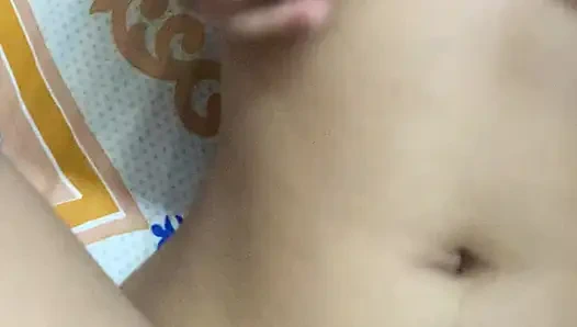 Junges amateur-paar leidenschaftlicher sex mit tiefem creampie - echter orgasmus