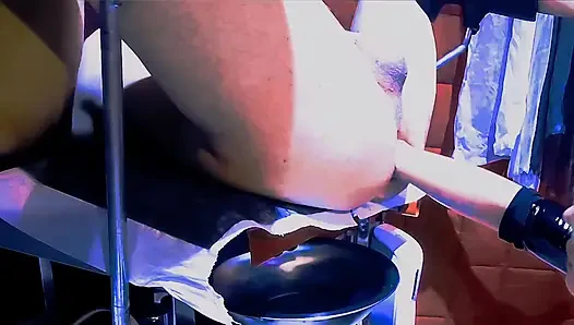 Sesi Tinju Tiga Kaki Tangan Ganda Dan Mainan Besar