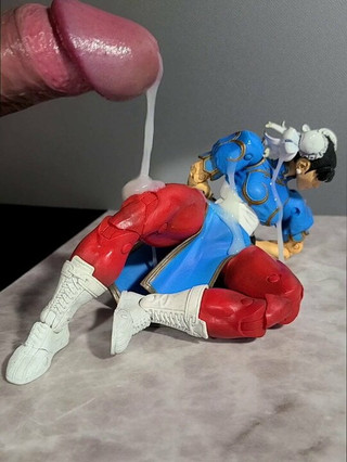 Chun-li figura bukkake (sof)