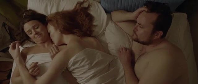 Emma Hunter, Emily Coutts - ''3-Way (Not Calling)''