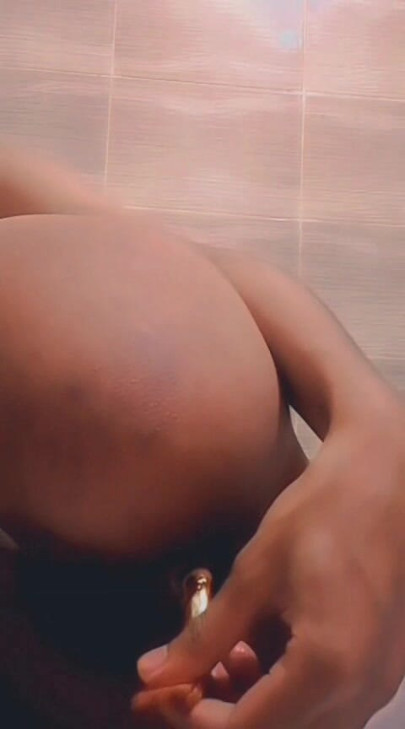 Bf ne leak kr di desi 18 ki rand ki Video