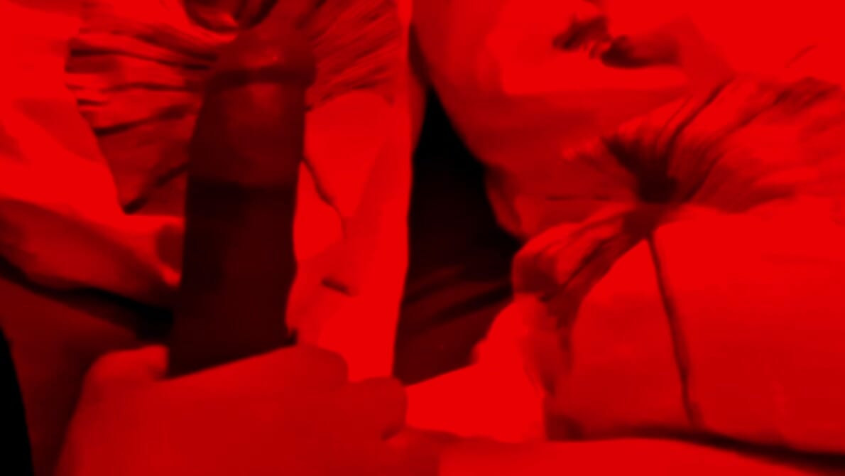 this bigdik  looking for a warm place for the whole night