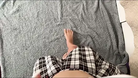 Pov orgasme. Aku ngocok kontolku sendiri dan muncrat di orang pertama