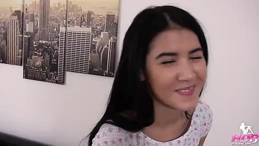 110 - 01 Крошка трахается ради кримпая