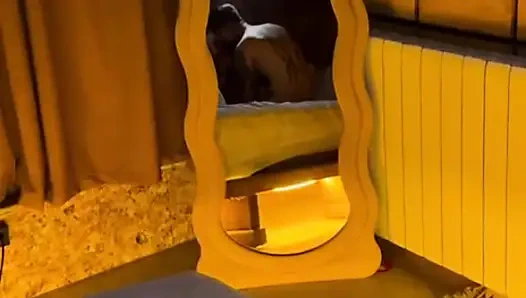 Жена со страпоном