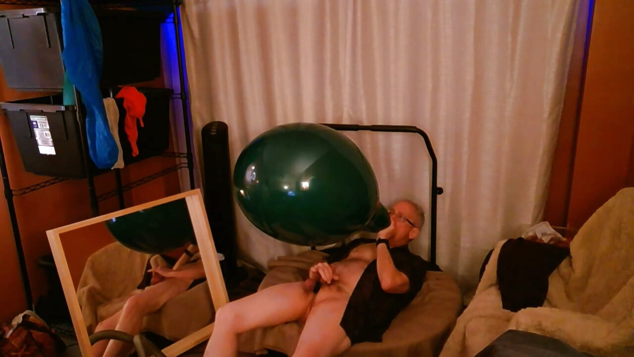 160) Big Round Balloon Fun Oct 2026