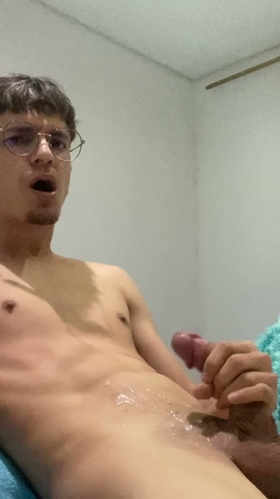 SLIM TWINK GETTING HORNY AND WANKING HIS DICK | Clip 1