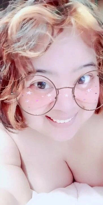 Zaza와 대화하는 Sajiko natsu