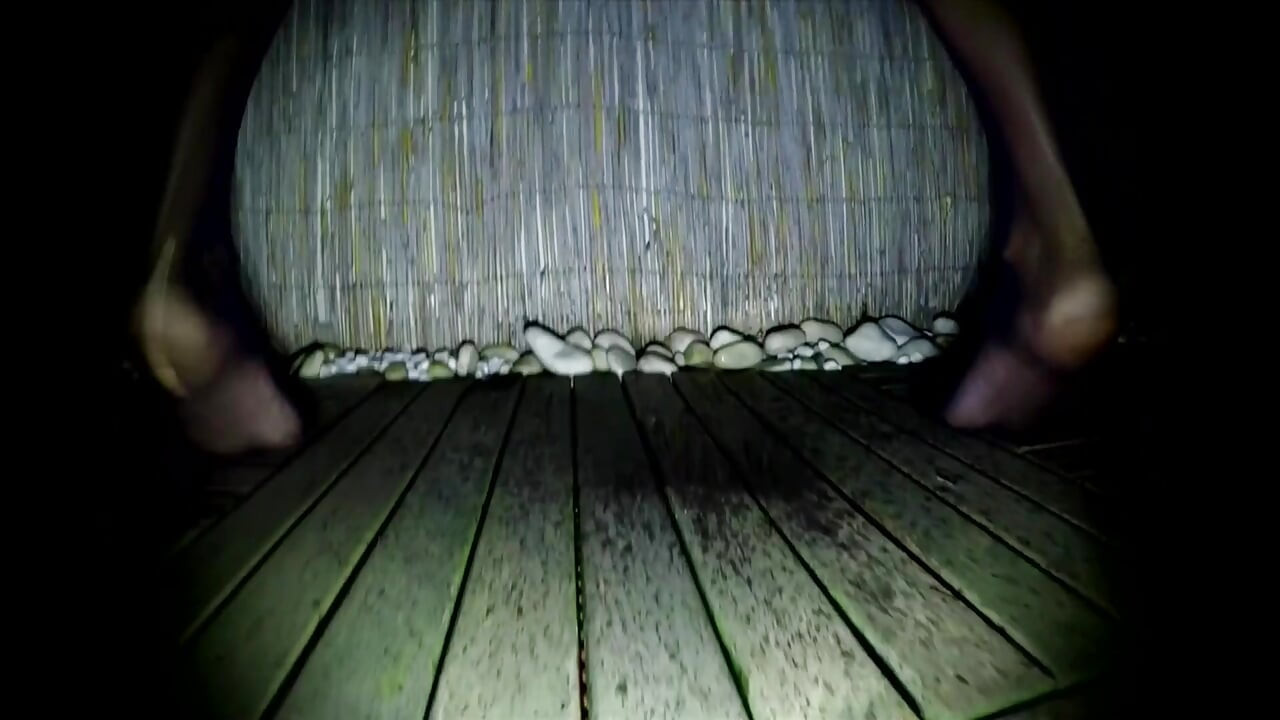 Pisseuse Jasmine Rouge - Filthy German Piss Queen Unleashes Massive Golden Streams