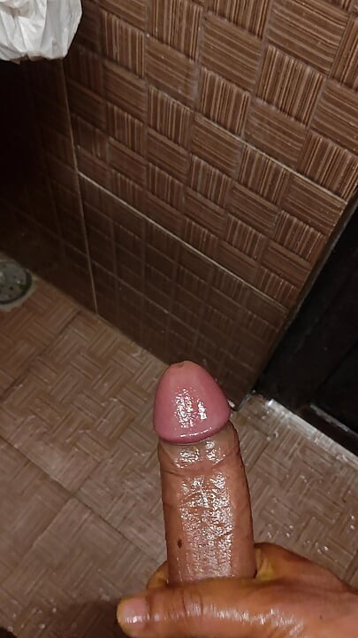 4k Indian hot boy in bathroom big dick