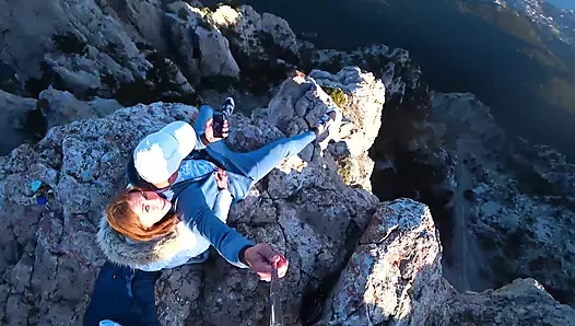 Risky Public fuck on a cliff till a huge load on abs of this beautiful lustful beauty