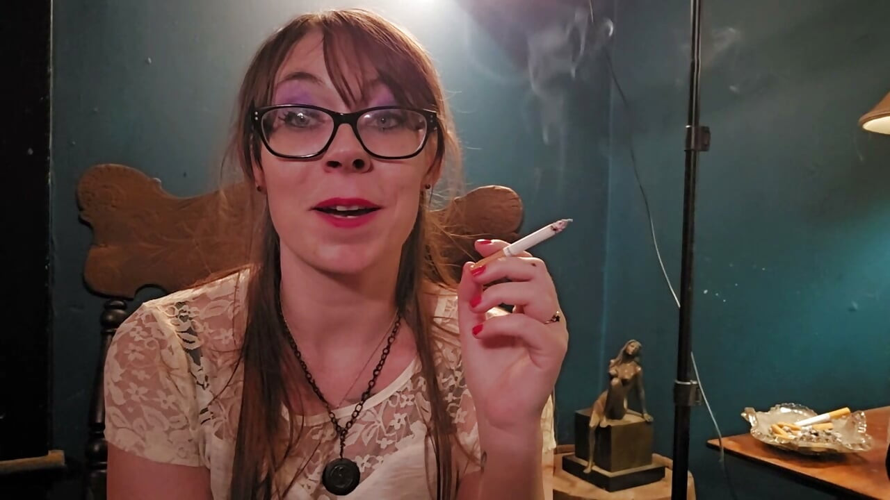 Solo fumo muchos cigarrillos