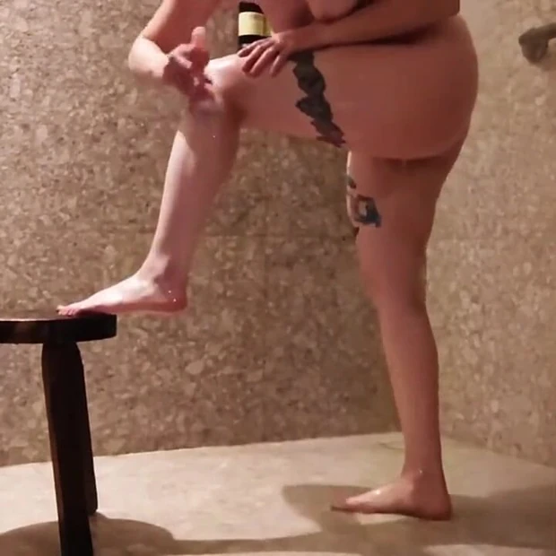 I Recorded a Hotel Client Masturbating in the Shower