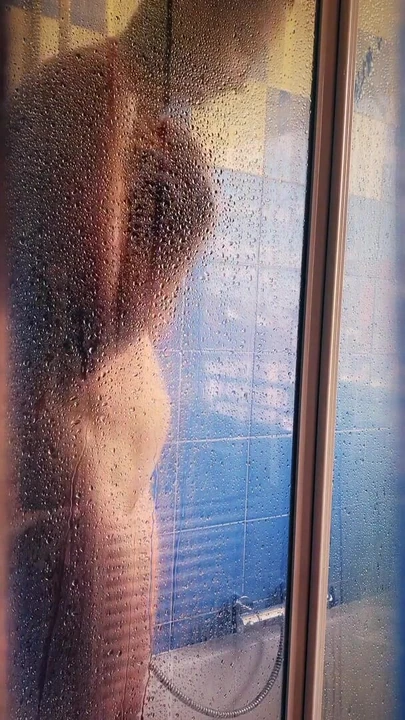 Memorable moment from "Watch me play & shave in my shower - Voyeur Time with Annika Belle"